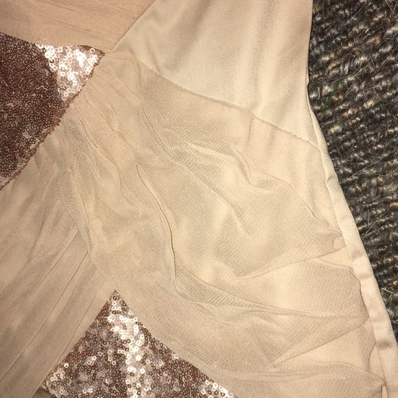 Dress - Picture 3 of 8